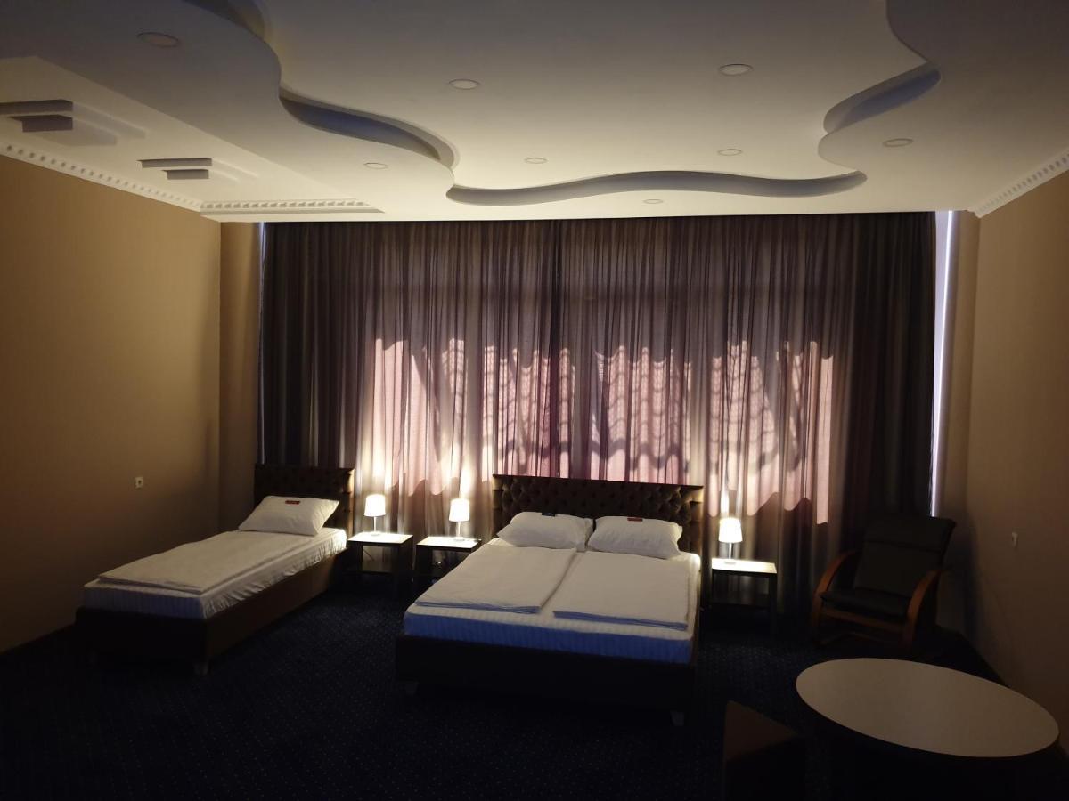 Lex Trend Hotel Irpin Esterno foto