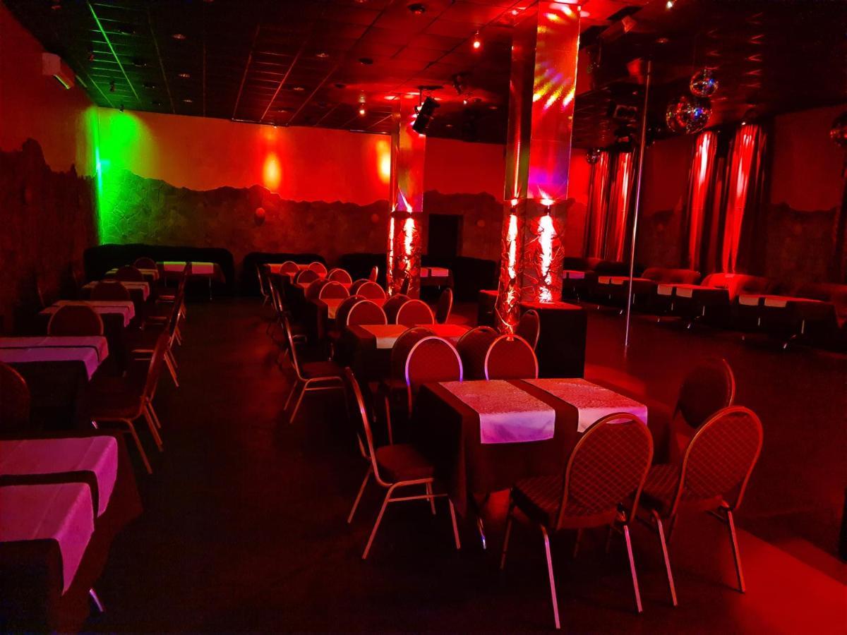 Lex Trend Hotel Irpin Esterno foto