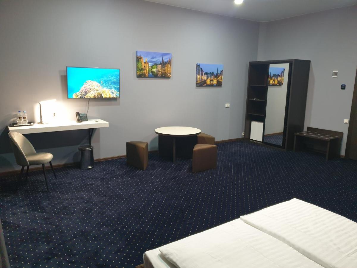 Lex Trend Hotel Irpin Esterno foto