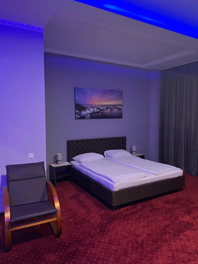 Lex Trend Hotel Irpin Esterno foto