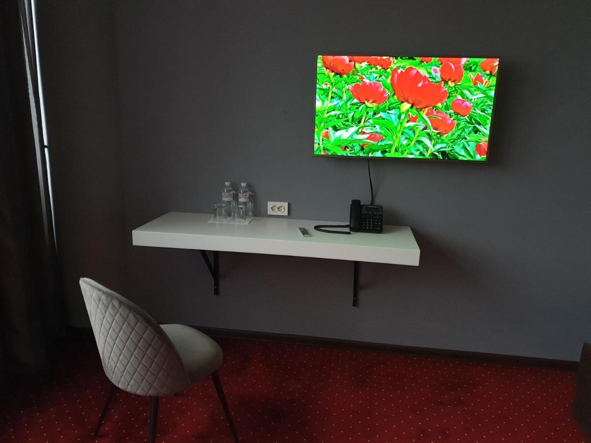 Lex Trend Hotel Irpin Esterno foto