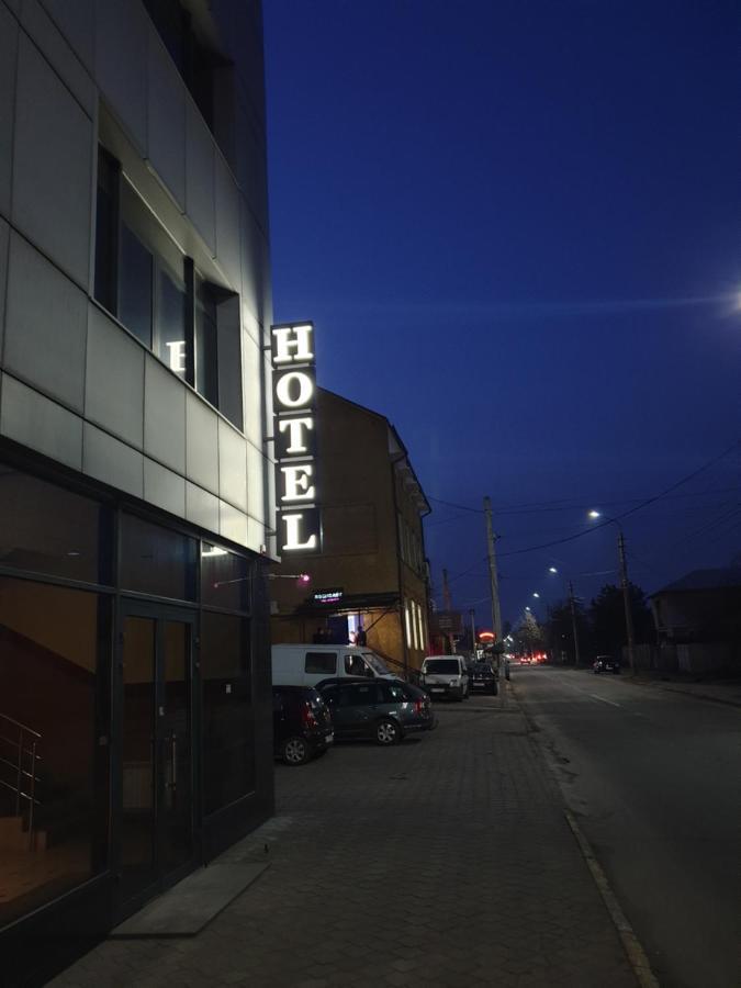 Lex Trend Hotel Irpin Esterno foto