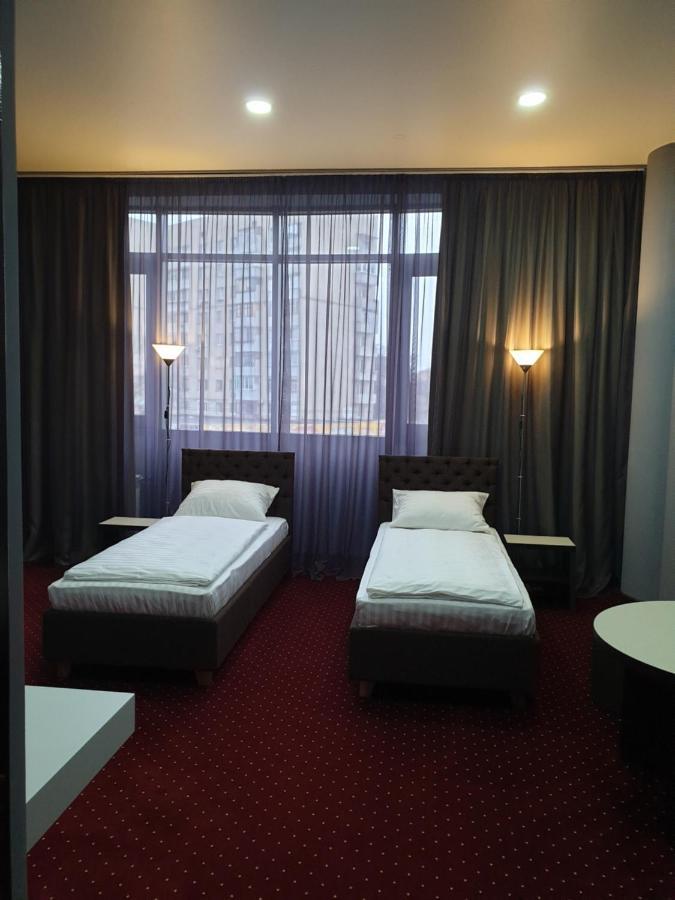 Lex Trend Hotel Irpin Esterno foto